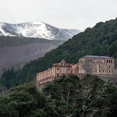 Monasterio De Santa Maria De Valvanera Anguiano Exterior foto