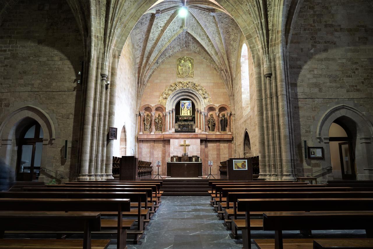 Monasterio De Santa Maria De Valvanera Anguiano Exterior foto
