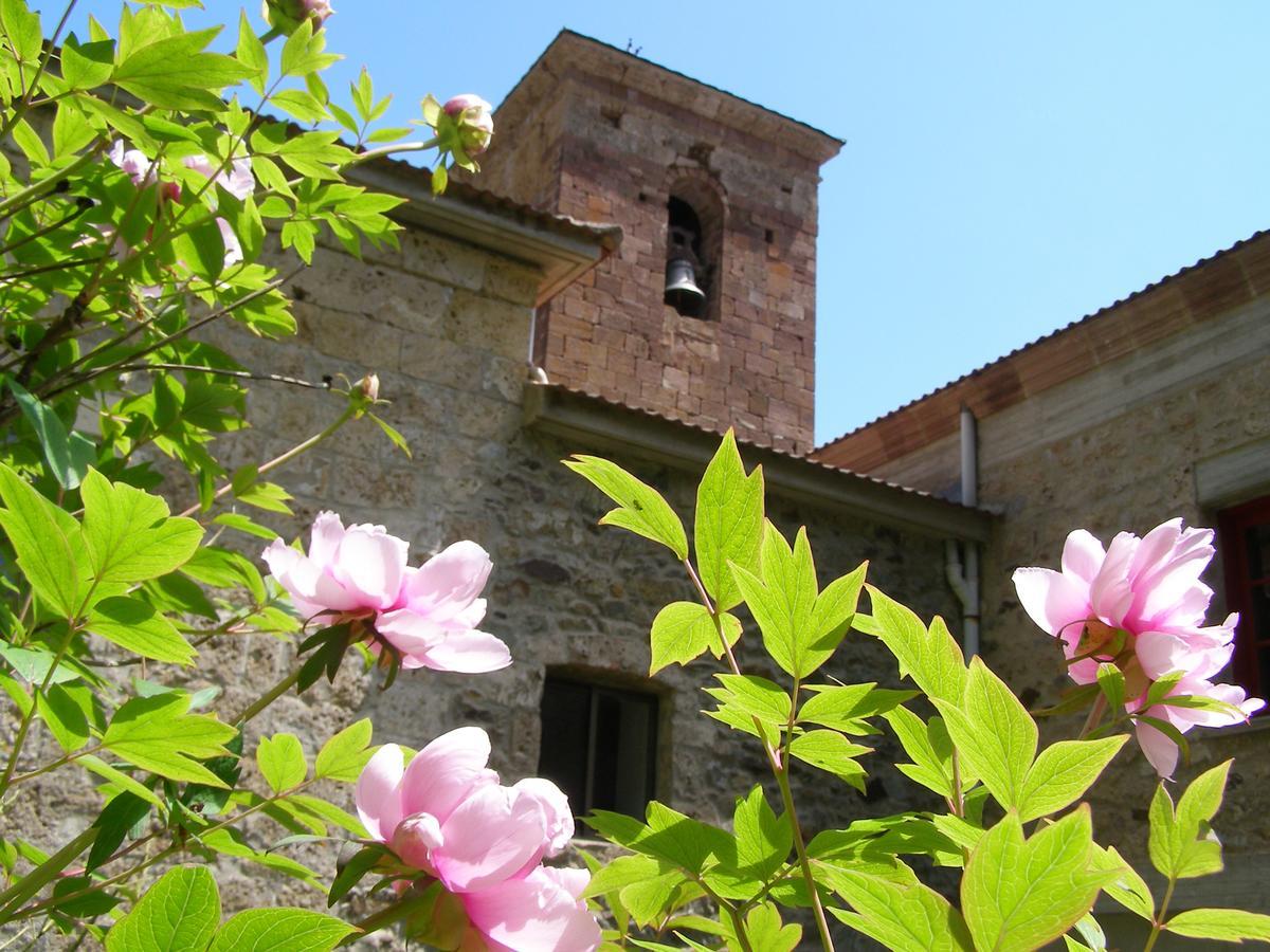 Monasterio De Santa Maria De Valvanera Anguiano Exterior foto